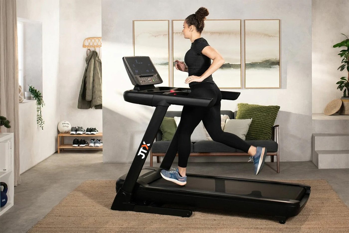 Photograph of the JTX Sprint-8 Pro, supplied by the manufacturer or retailer